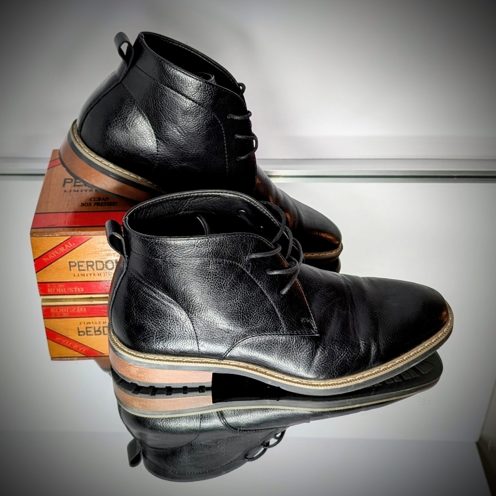 Men's Leather Chukka Boots - Brown and Black